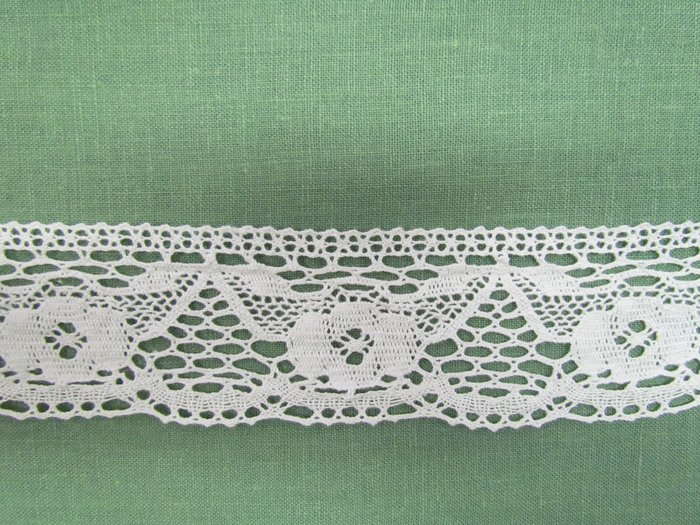 Кружево 47, плетеное