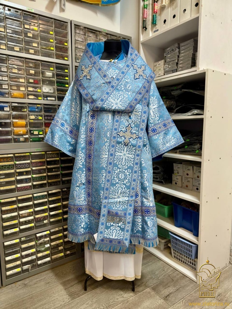 Облачение архиерейское, шелк голубое с серебром.