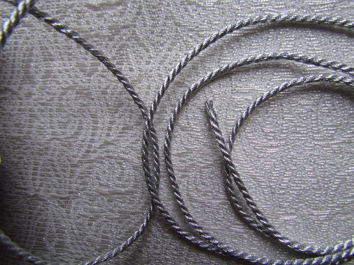 Шнур серебро, металл, 2 мм, арт d1013, витой