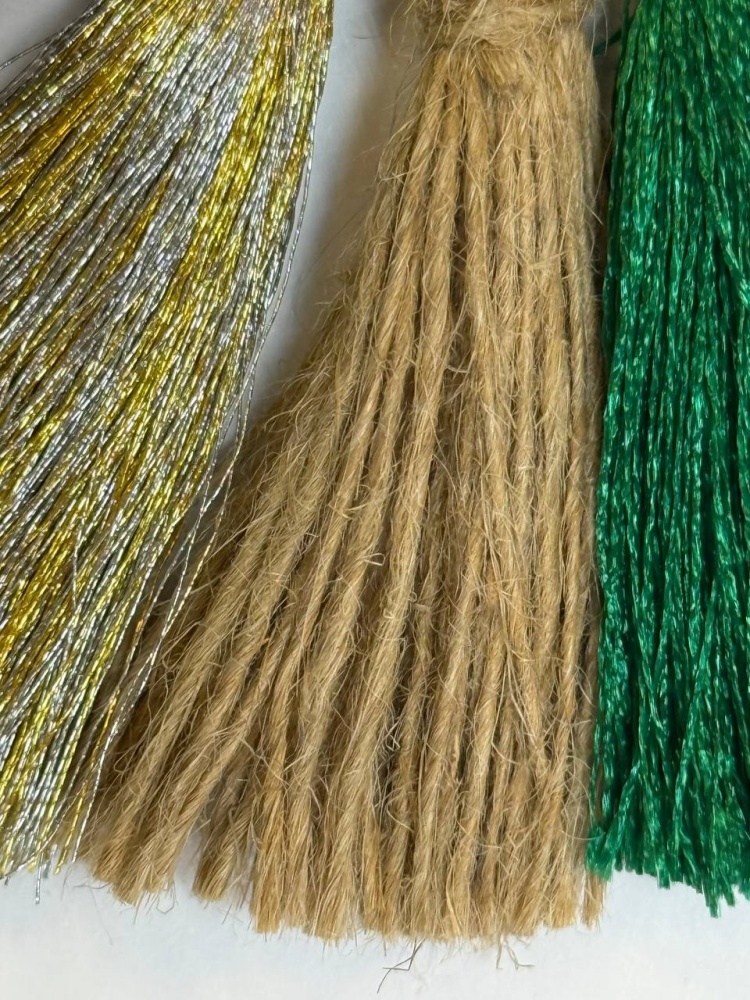 Кисть бежевая 5 см