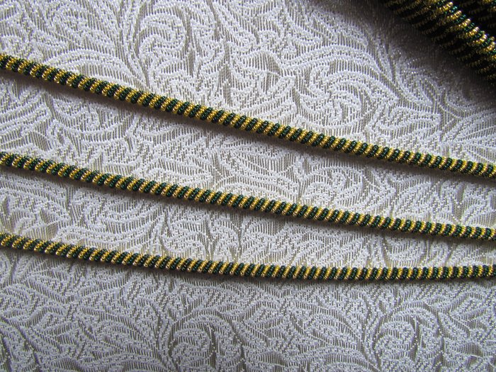 Канительный шнур зеленый с золотом