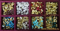 Стразы в цапах, ЛЕПЕСТОК, 0,7 х 0,4 см, стекло, бензин