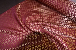 Шелк ПОЛИСТАВРИЙ, бордо с золотом, шир. 160 см Шелк ПОЛИСТАВРИЙ, бордо с золотом, шир. 160 см