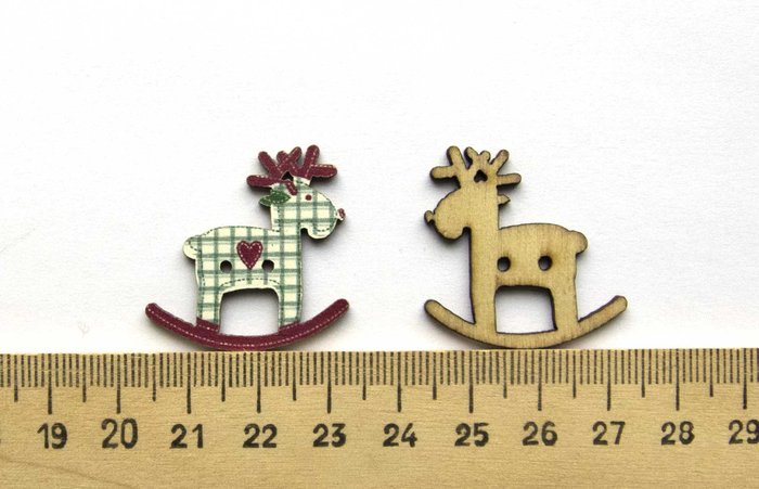Пуговицы ОЛЕНЬ, дерево, 25 мм