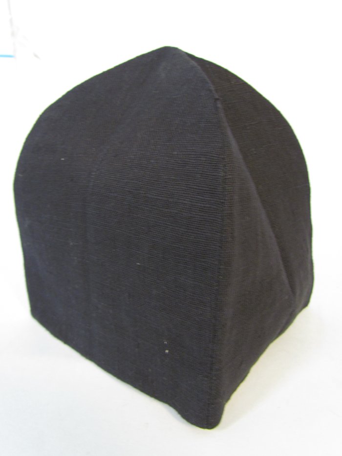 Скуфья мужская, лен, с подкладкой. Цвета - натуральный и черный