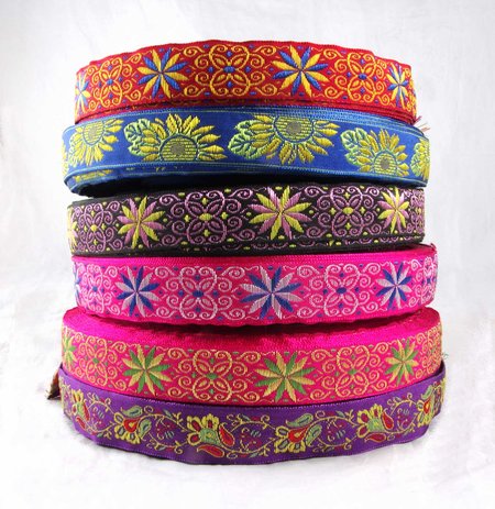 Тесьма жаккардовая, шир. 2-3 см