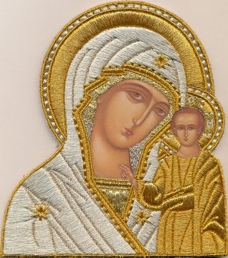 Икона Богородицы КАЗАНСКАЯ, высота 16 см, вышитая, канонический лик