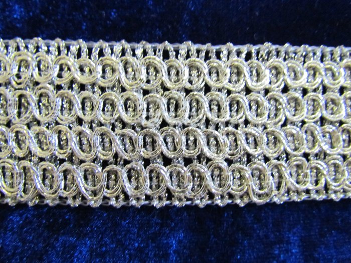 Тесьма серебро 95