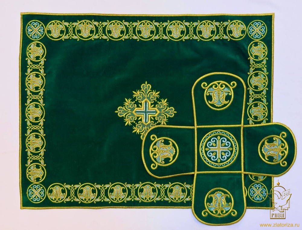 Покровцы бархат, вышитые, зеленые с золотом