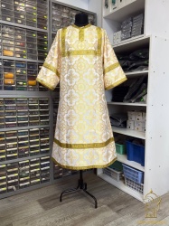 Стихарь алтарный длиной от 120 до 129 см, шелк, белый с золотом. Стихарь алтарный длиной от 120 до 129 см, шелк, белый с золотом.