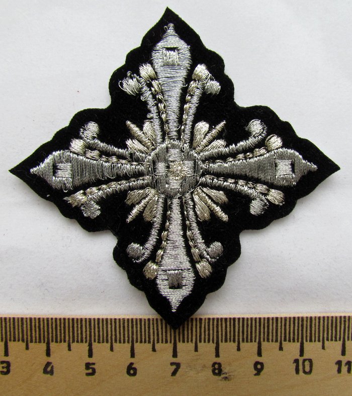 Крест 4 ВАНИН, черный с серебром,6-7 см