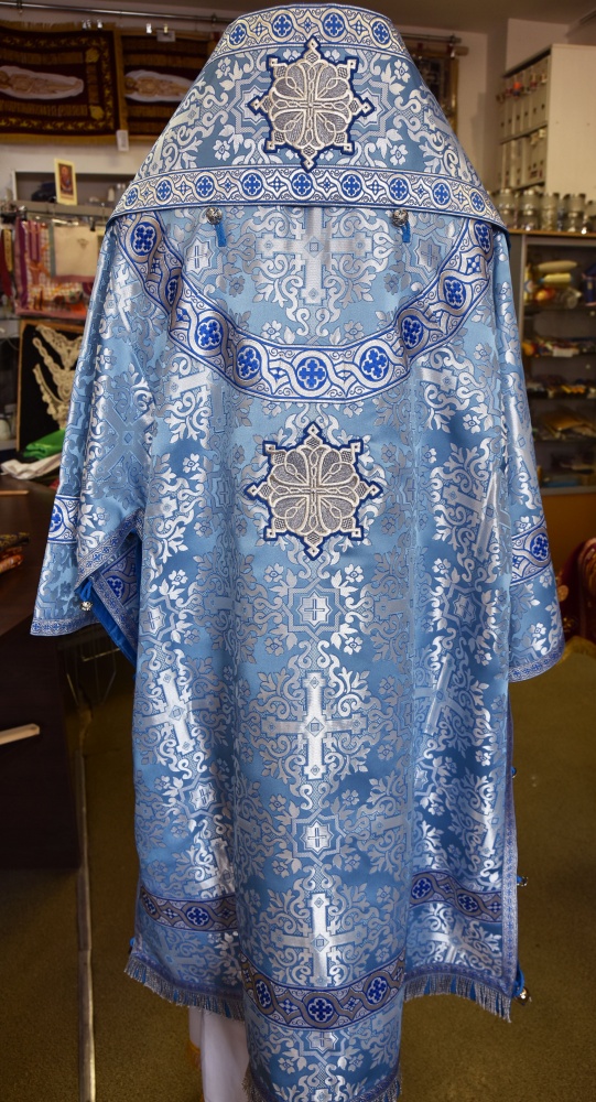 Облачение архиерейское, шелк голубое с серебром.