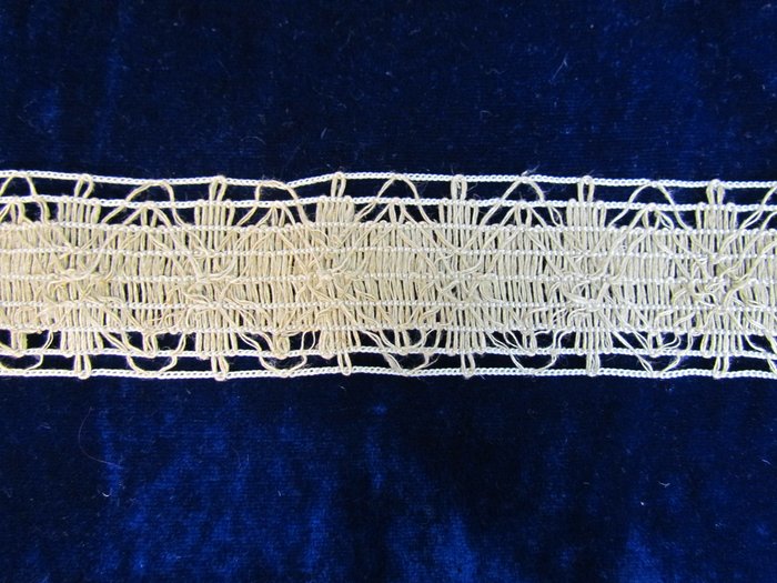 Кружево 2, льняное