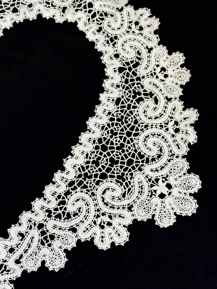 Воротник 1, кружево большое