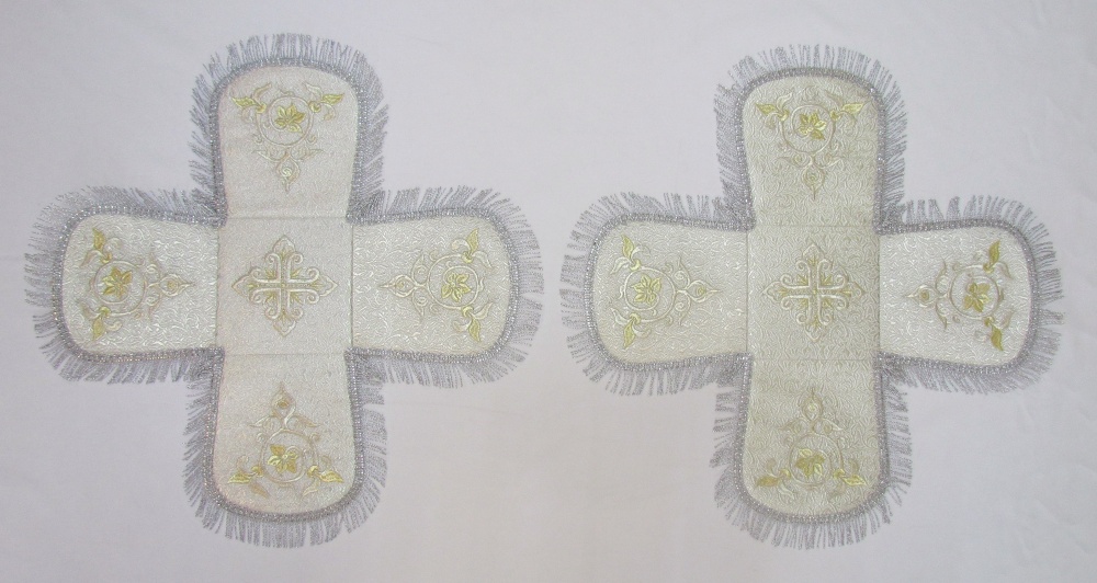 Покровцы парча, вышитые, белые с серебром