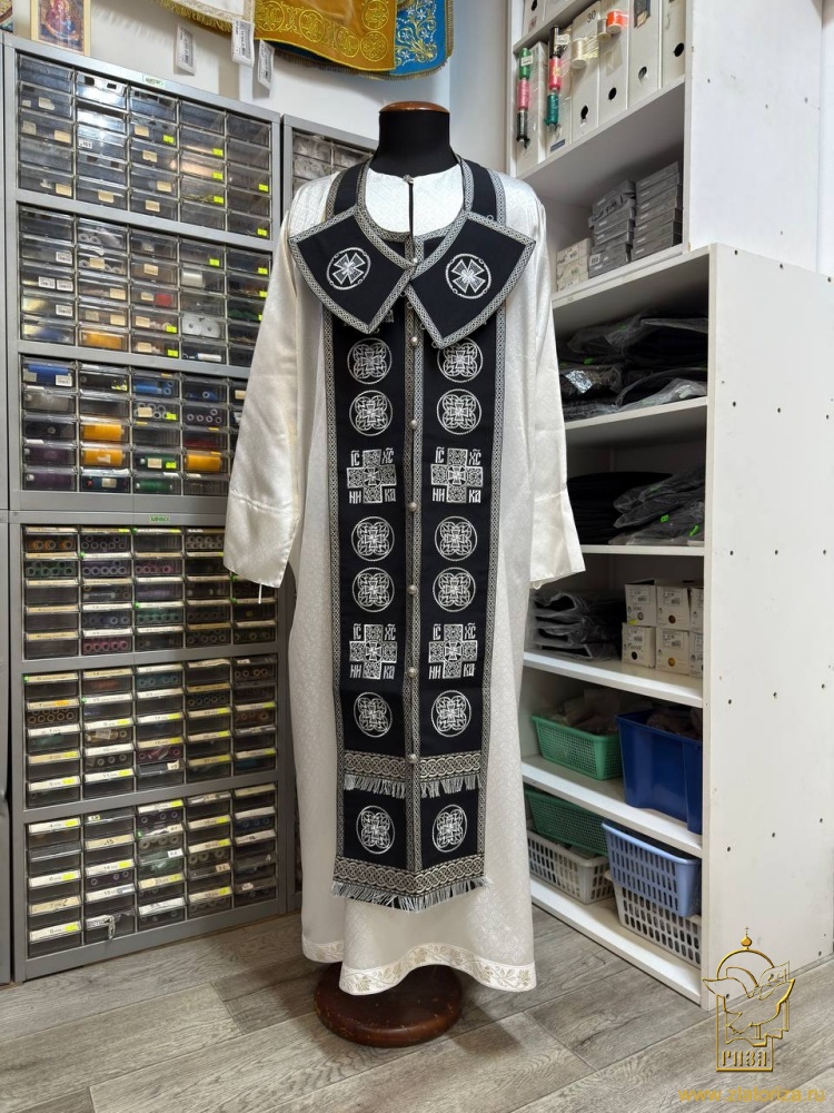 Епитрахиль + поручи, черная с серебром, вышитая, с сумочкой