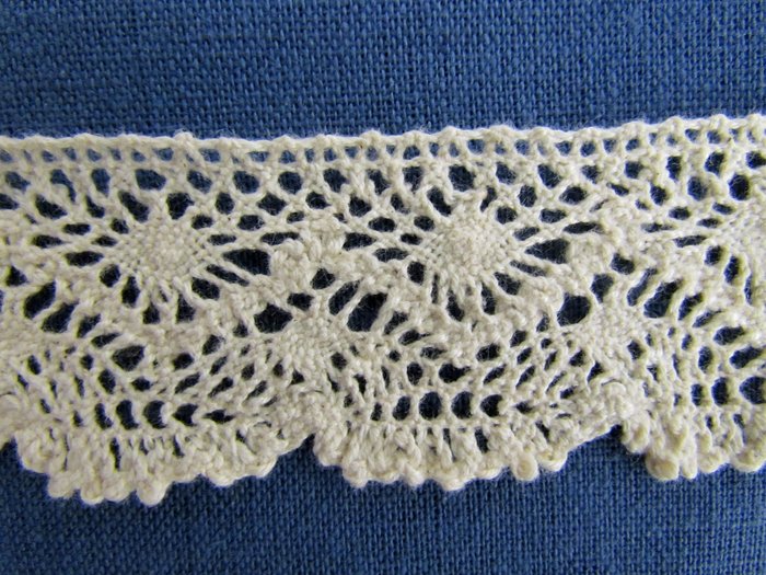 Кружево 131, плетеное