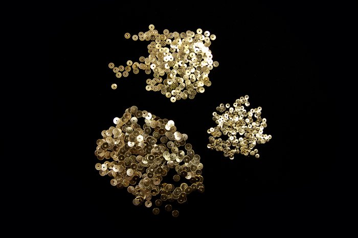 Пайетки металлические, цвет - золото, диаметр 4 мм, (100 гр в упаковке)