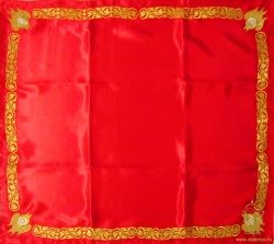 Илитон красный 70 х 78 см, вышитый, СЕРАФИМЫ, креп-сатин