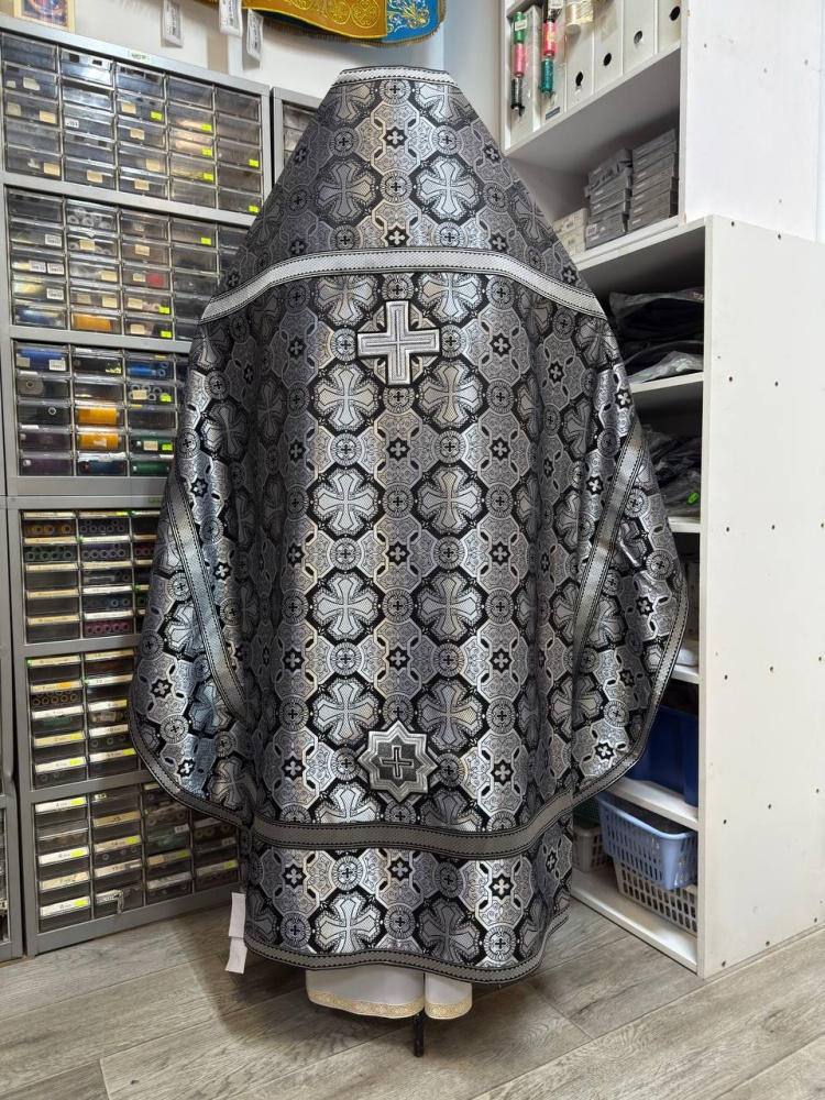 Облачение иерейское, шелк, черный с серебром.