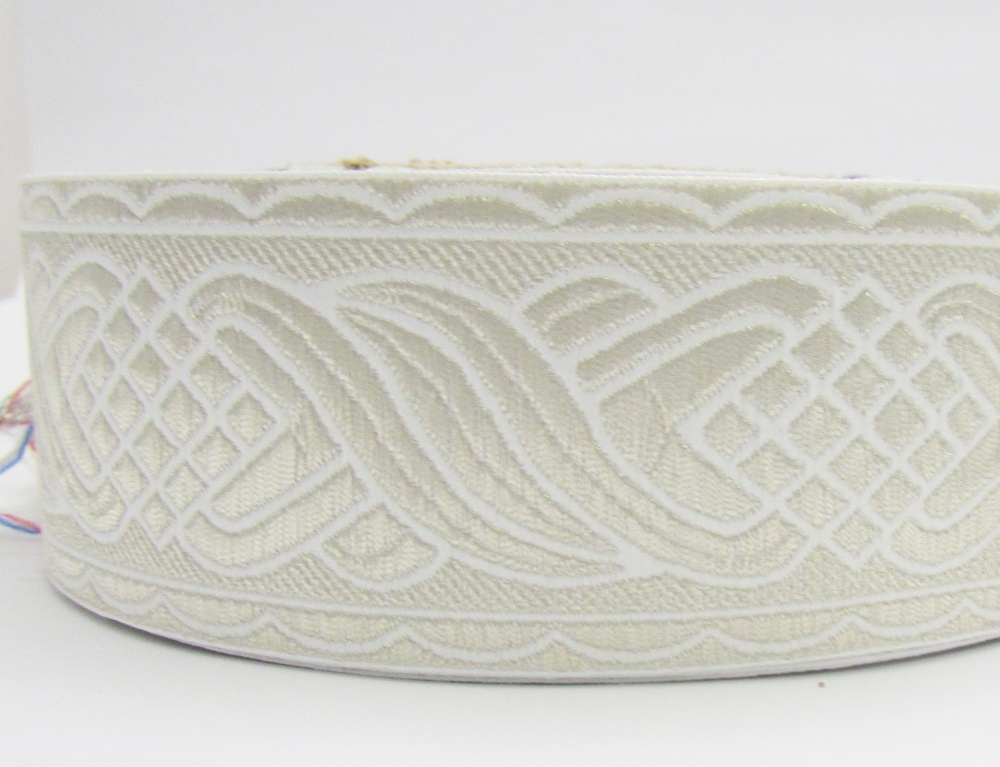 Галун КОСИЧКА, белый с серебром, шир. 1,8 см, РА