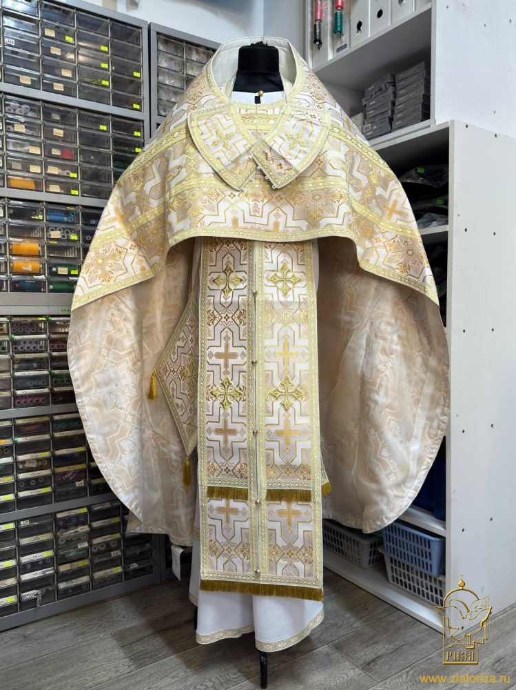 Облачение иерейское, шелк, белый с золотом.