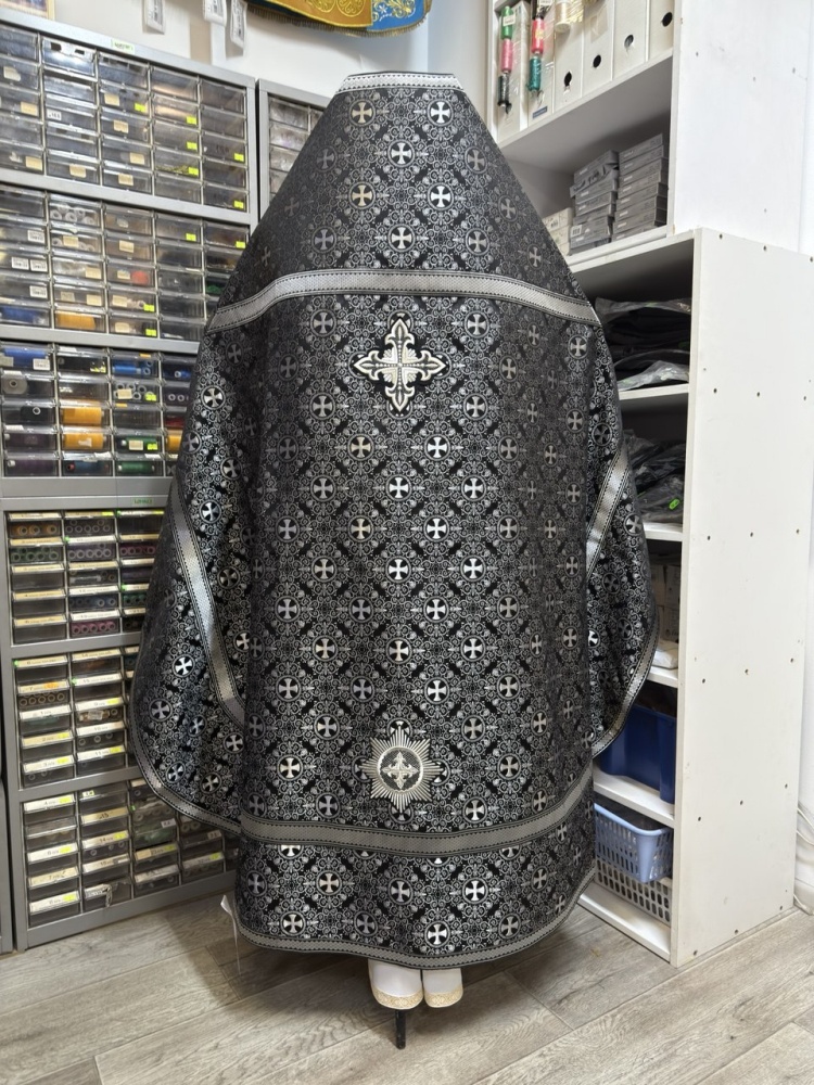 Облачение иерейское, шелк, черный с серебром.