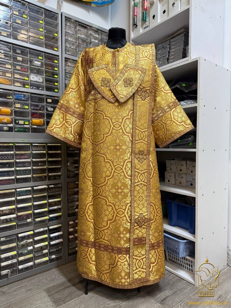 Диаконский стихарь, шелк, желтый, на подкладке.