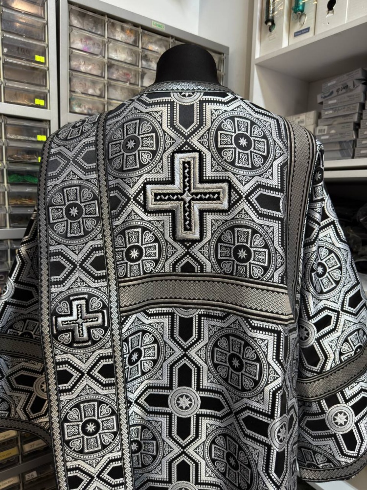 Диаконский стихарь, шелк, черный с серебром.