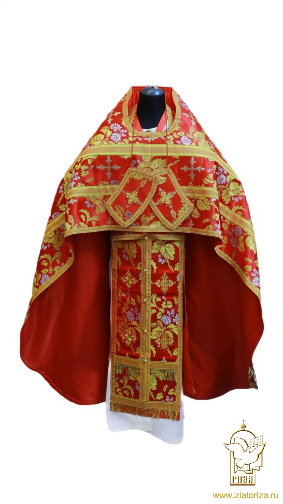 Облачение иерейское парча, красное с золотом.
