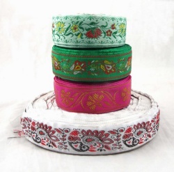 Тесьма жаккардовая, шир. 3-4 см