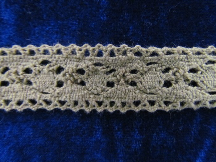 Кружево 21, плетеное