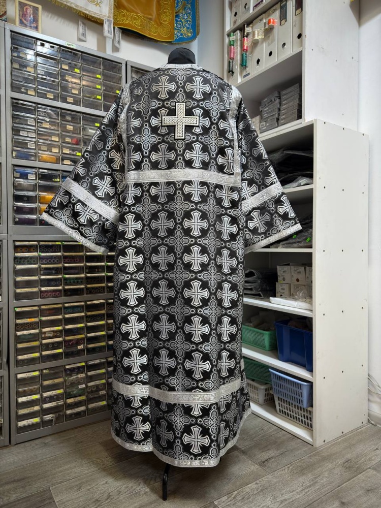 Стихарь алтарный, шелк, черный с серебром.