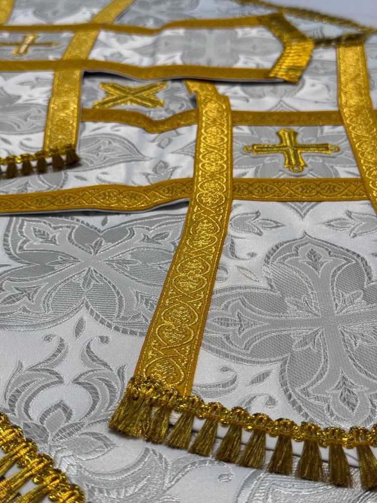 Покровцы парча Оренбург, цвет - белый с золотом