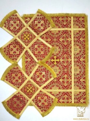 Покровцы шелк, красные с золотом Покровцы шелк, красные с золотом