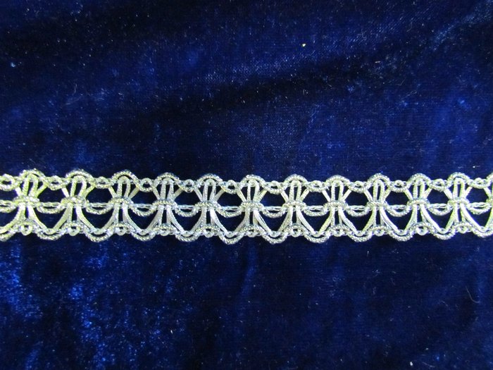 Тесьма серебро 14