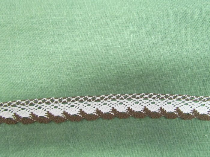 Кружево 100, плетеное