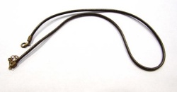 Шнур КОЖА, коричневый с замком, 45 см