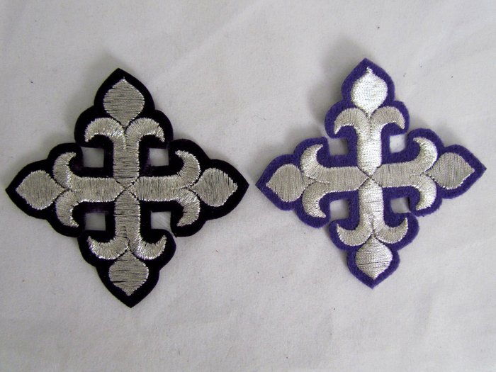 Крест 3 КАПЛЕВИДНЫЙ, фиолетовый с серебром,8-9 см