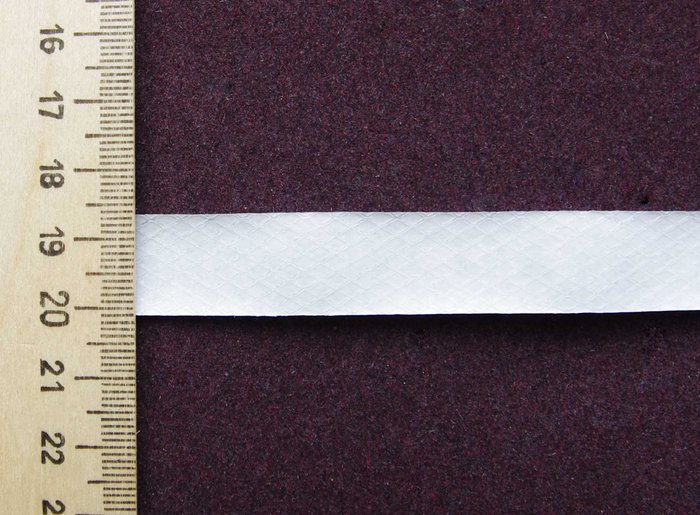 ПАУТИНКА, шир. 1,5 см 25 м в упаковке