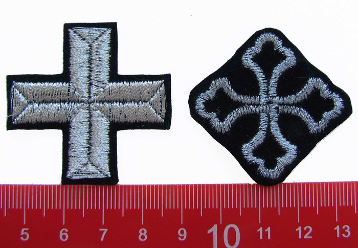 Крест 5, черный с серебром,4-5 см