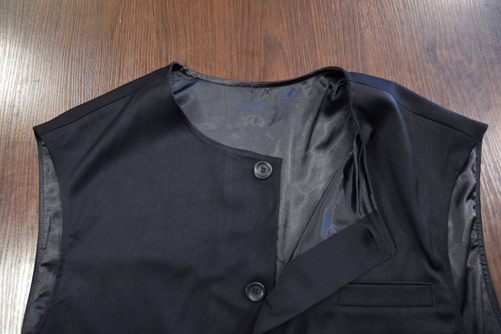 Жилетка мужская на атласной подкладке