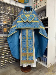 Облачение иерейское парча, голубое с золотом. Облачение иерейское парча, голубое с золотом.
