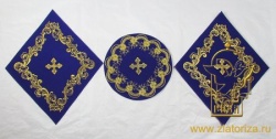 Напрестольный набор (подкрестье 2 шт, салфетка под лампаду 1 шт,), вышитый, цвет - фиолетовый с золотом Напрестольный набор (подкрестье 2 шт, салфетка под лампаду 1 шт,), вышитый, цвет - фиолетовый с золотом