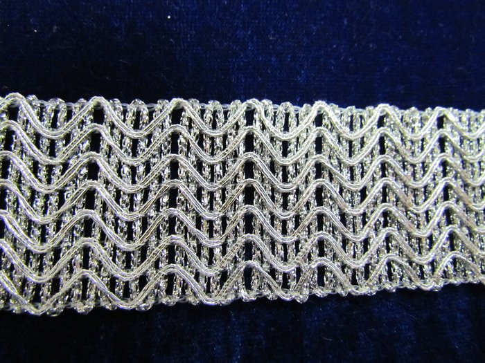 Тесьма серебро 61