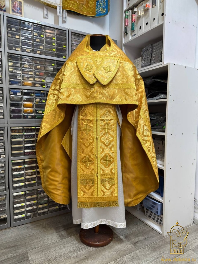 Облачение иерейское, шелк, желтый.