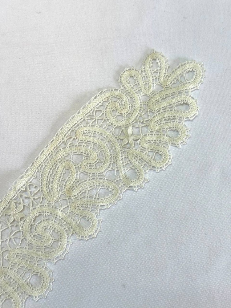 Воротник 5, кружево, из 2-х частей