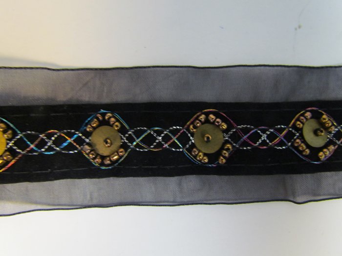 Лента декоративная 10 черная с паетками и бусинкам