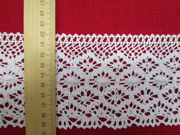 Кружево 39, плетеное