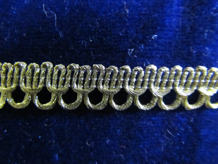 Тесьма золото 3 арт. F228, 7568, в упаковке 25 м